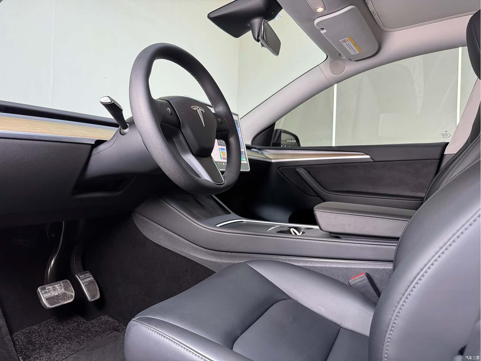 Tesla Model Y, 2022 17