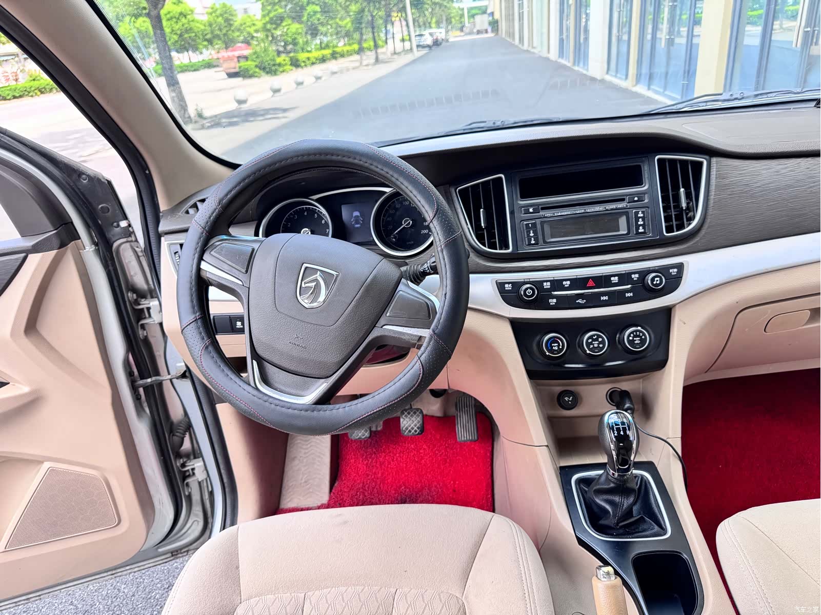 Wuling 730, 2016 11