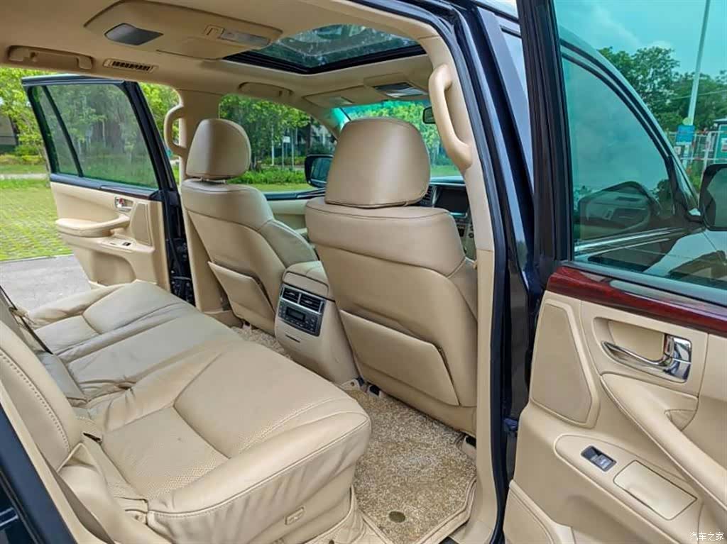 Lexus LX, 2008 6