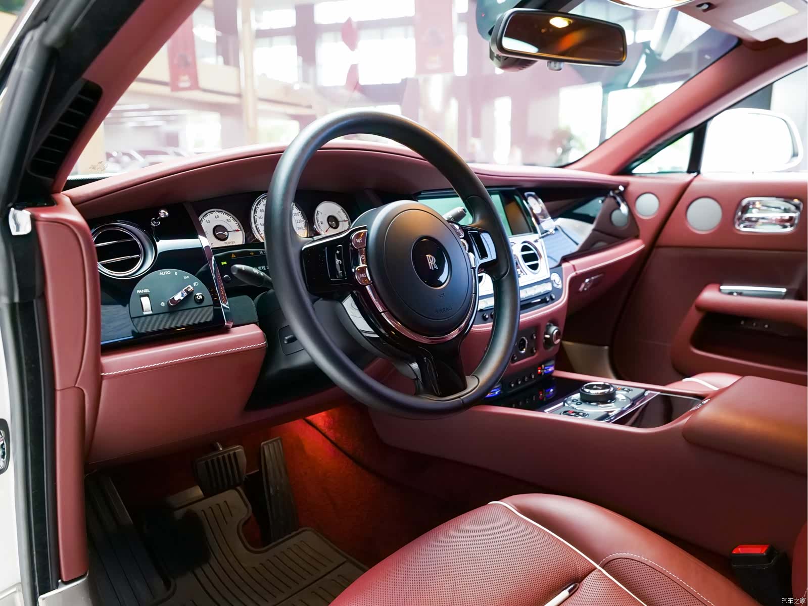 Rolls-Royce Wraith, 2017 11