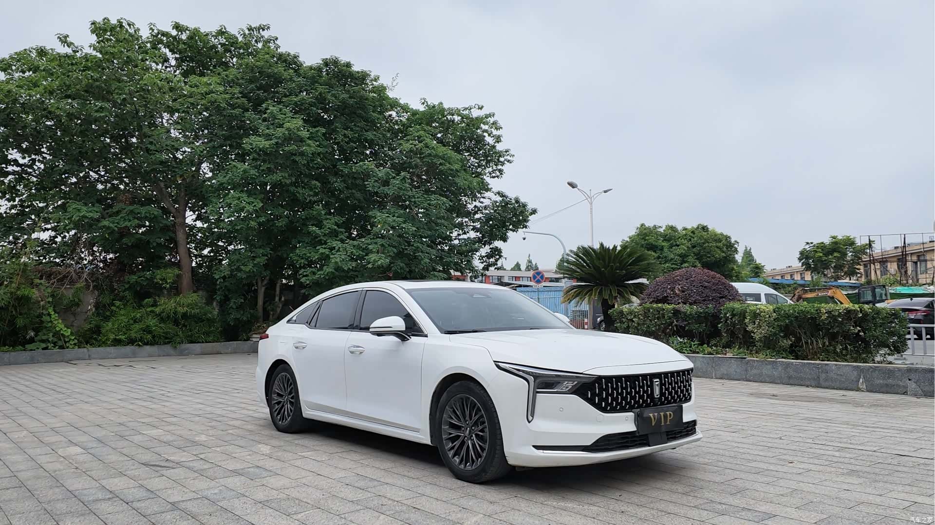 Bestune B70, 2023 3