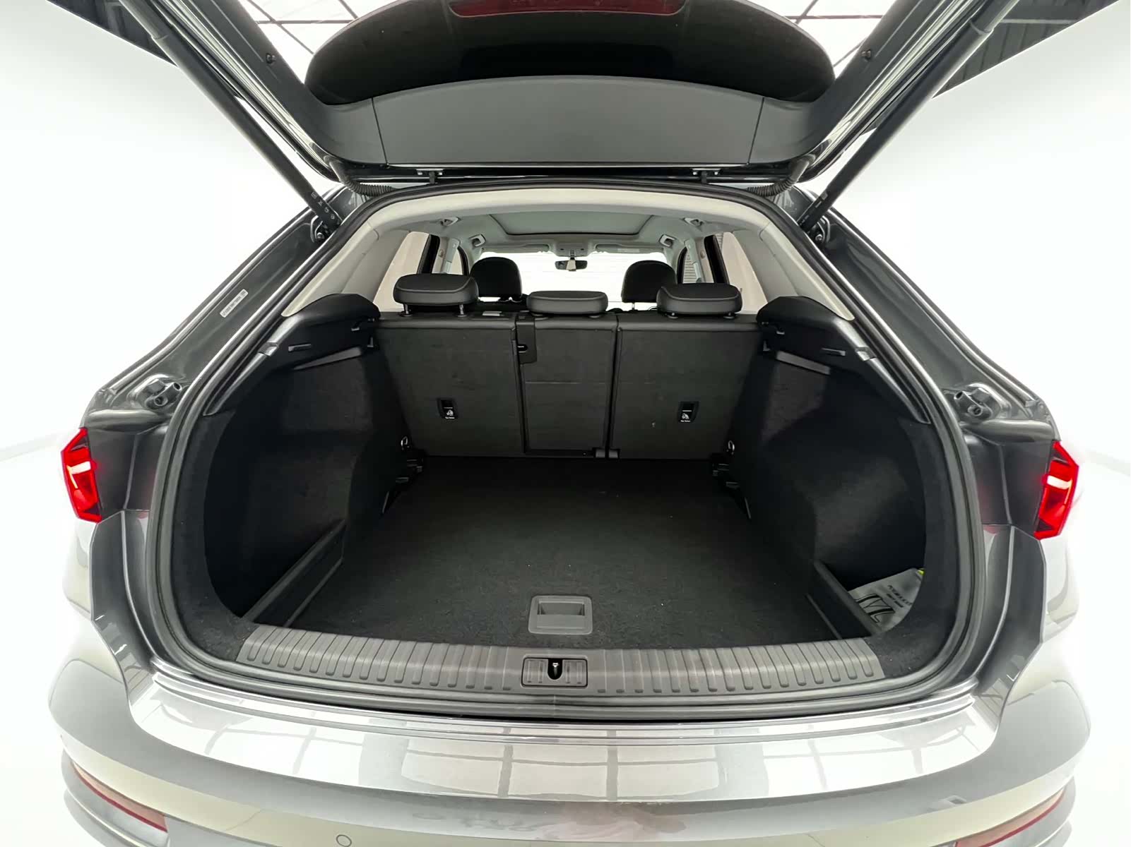 Audi Q3, 2021 16