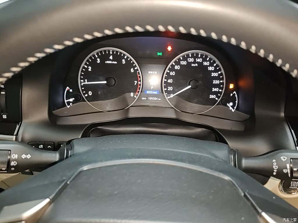 Lexus ES, 2015 12