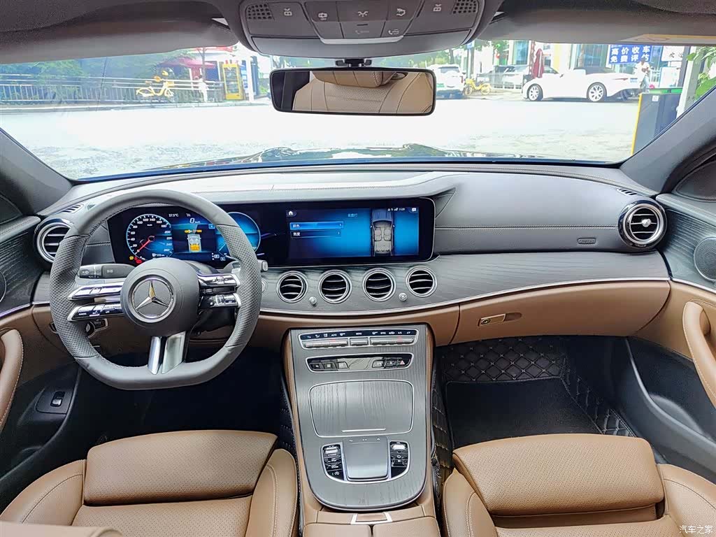 Mercedes-Benz E-Class, 2022 10