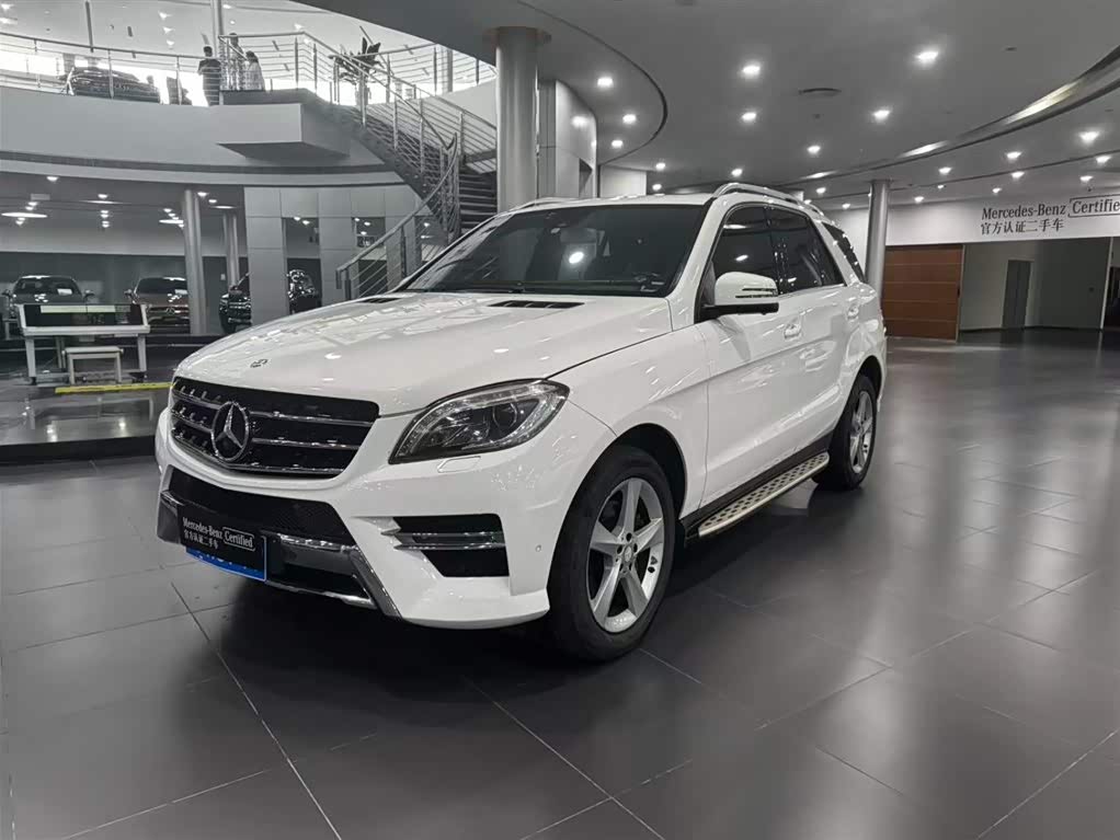 Mercedes-Benz M