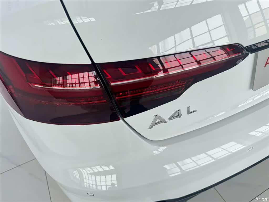 Audi A4L, 2024 15