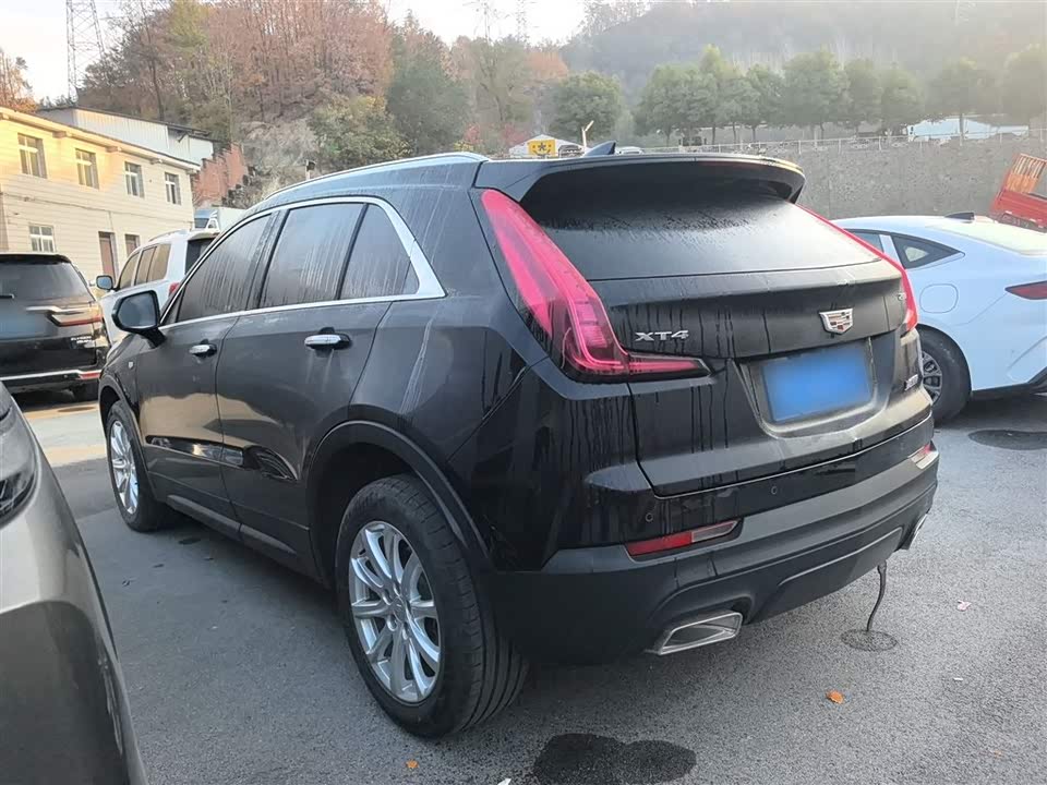 Cadillac XT4