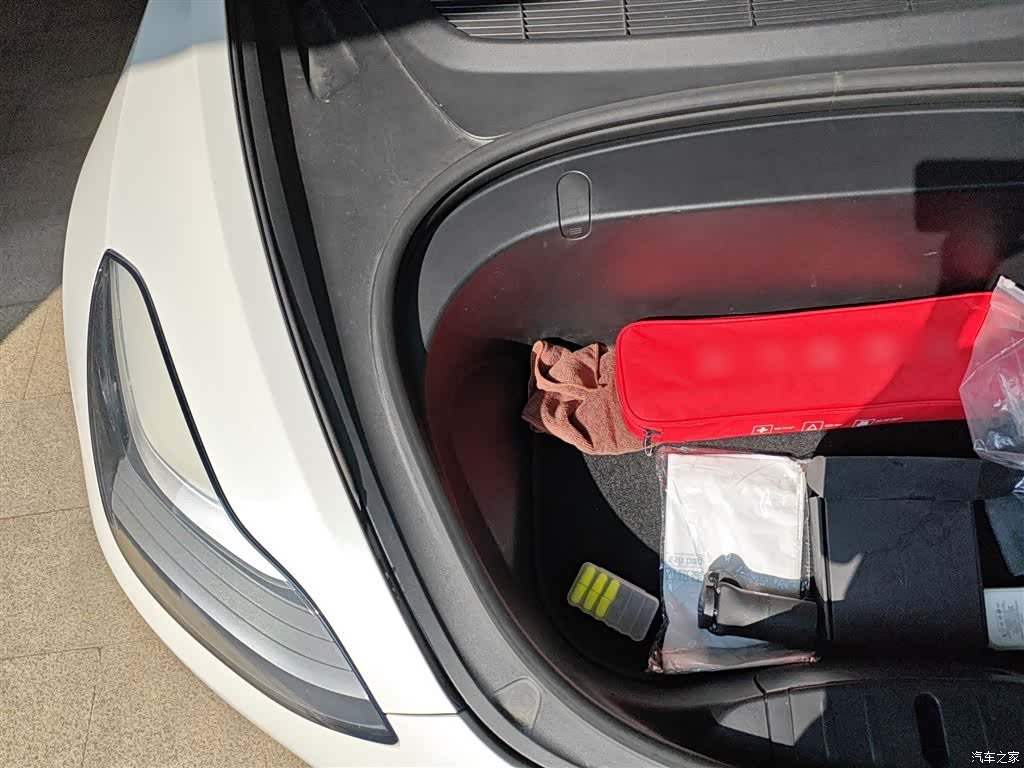 Tesla Model 3, 2019 21