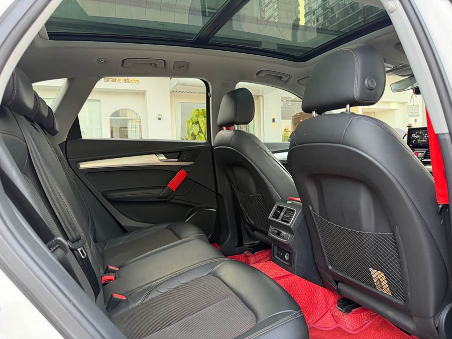 Audi Q5L 2020, фото 9