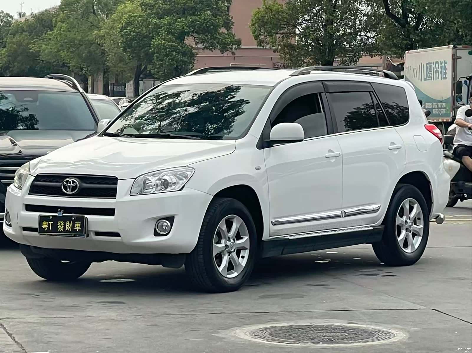 Toyota RAV4, 2013 1