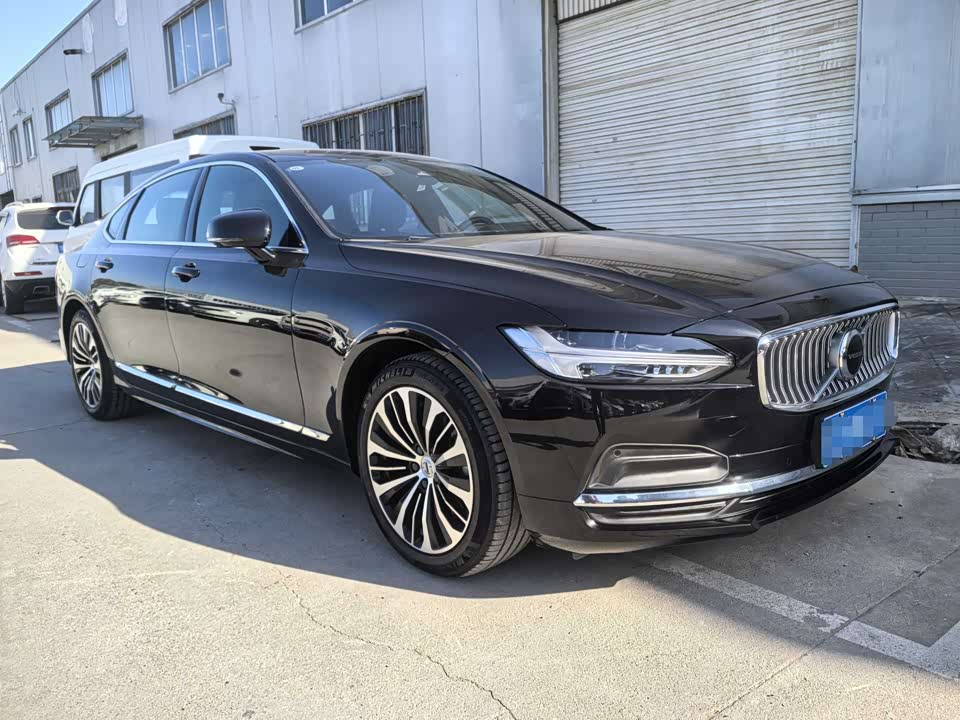 Volvo S90