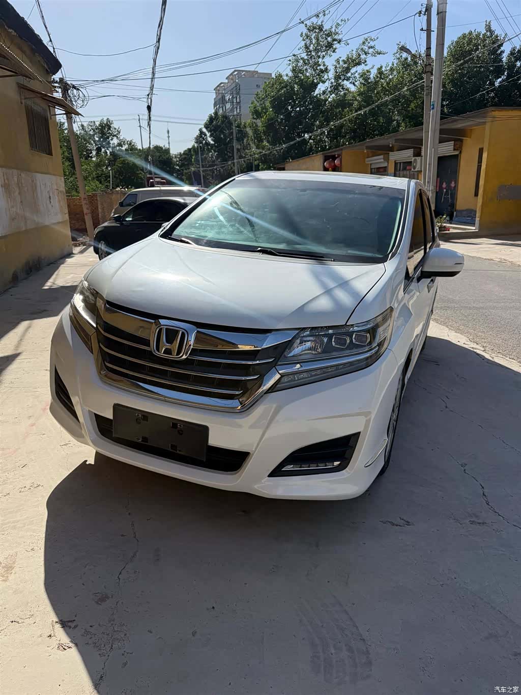 Honda Elysion, 2016 1