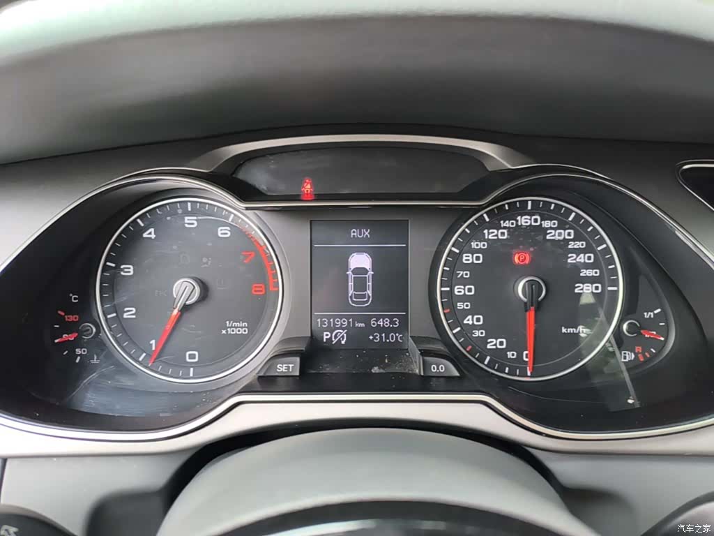 Audi A4L, 2016 12
