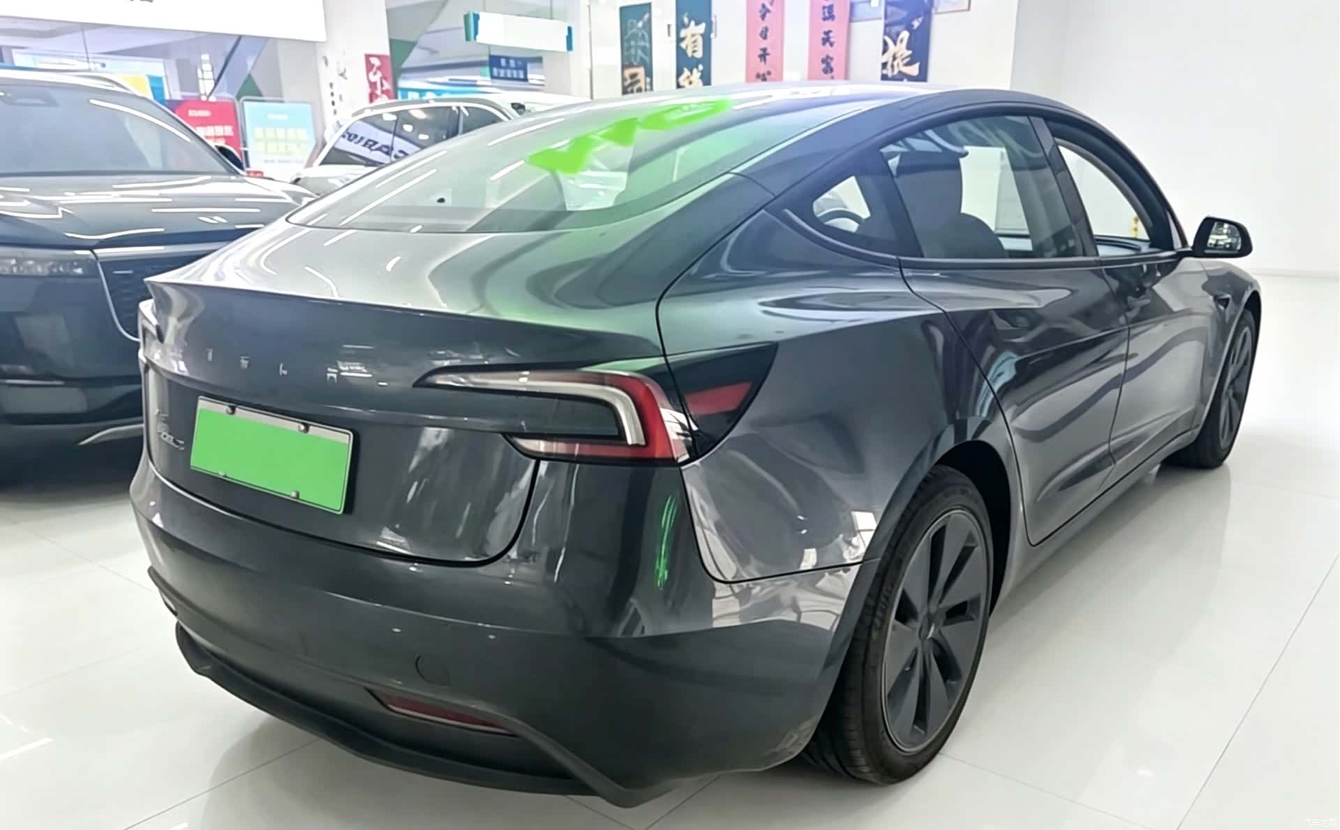 Tesla Model 3, 2025 все фото