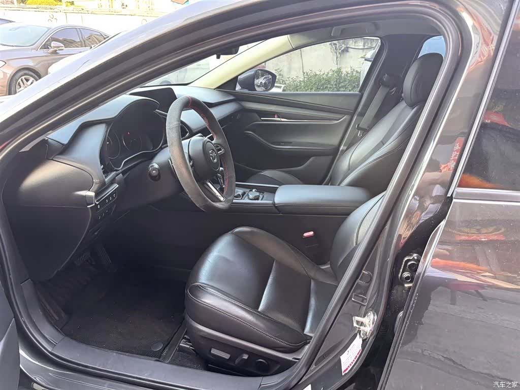 Mazda Mazda3, 2021 7