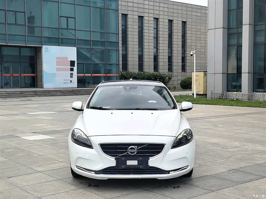 Volvo V40, 2016 2