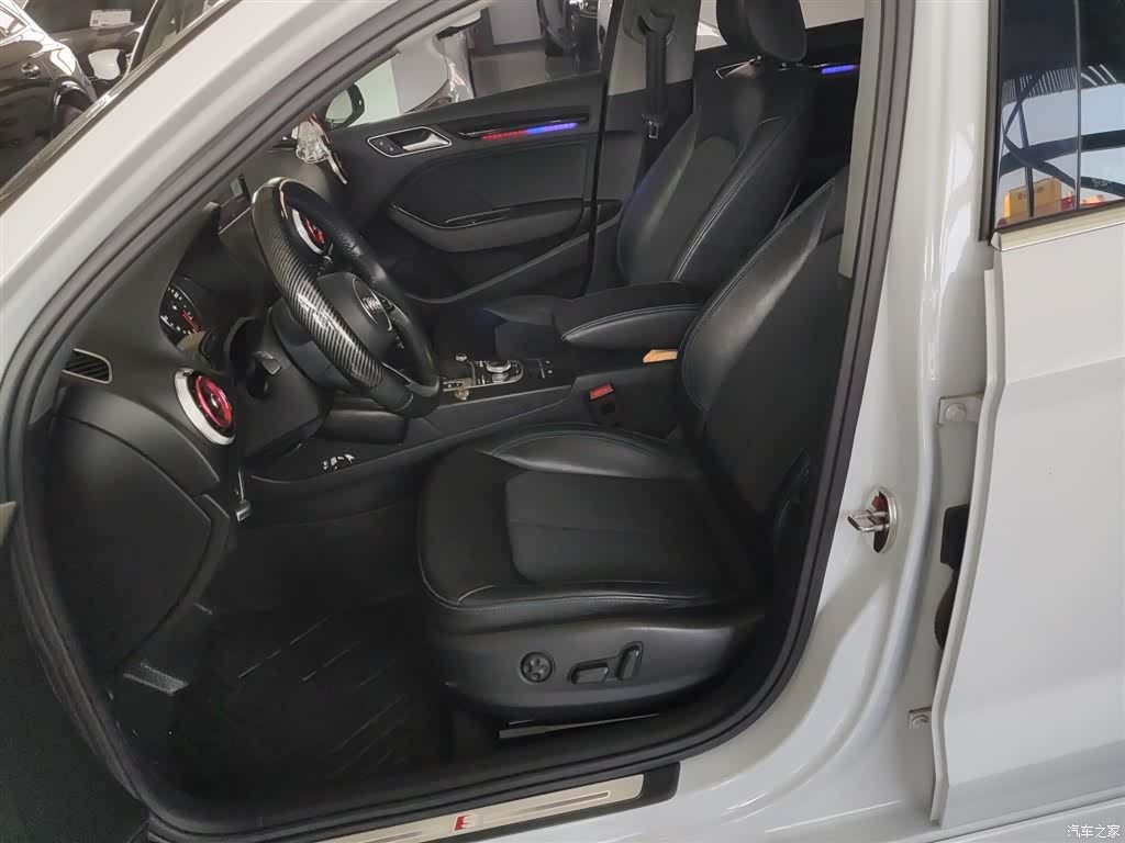 Audi A3, 2018 15