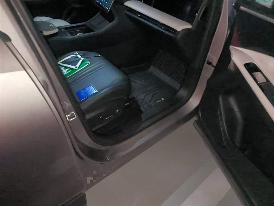 Geely Galaxy Galaxy L7