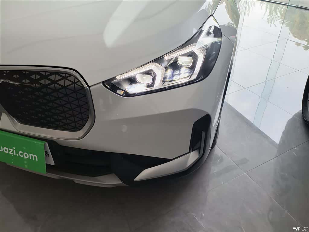 BMW iX1, 2024 24
