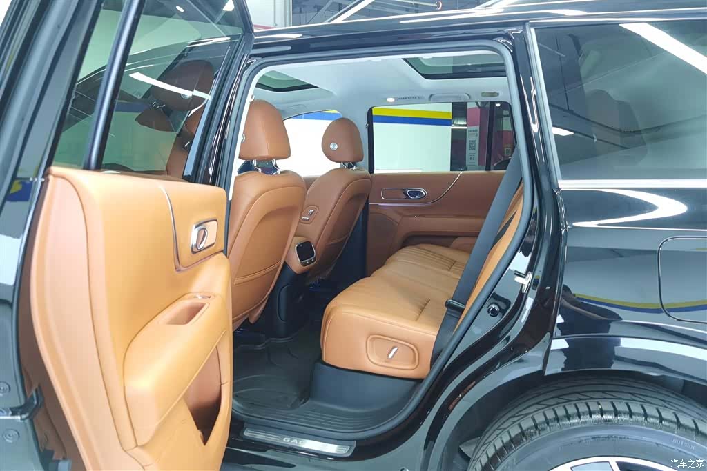 Trumpchi S9, 2025 11