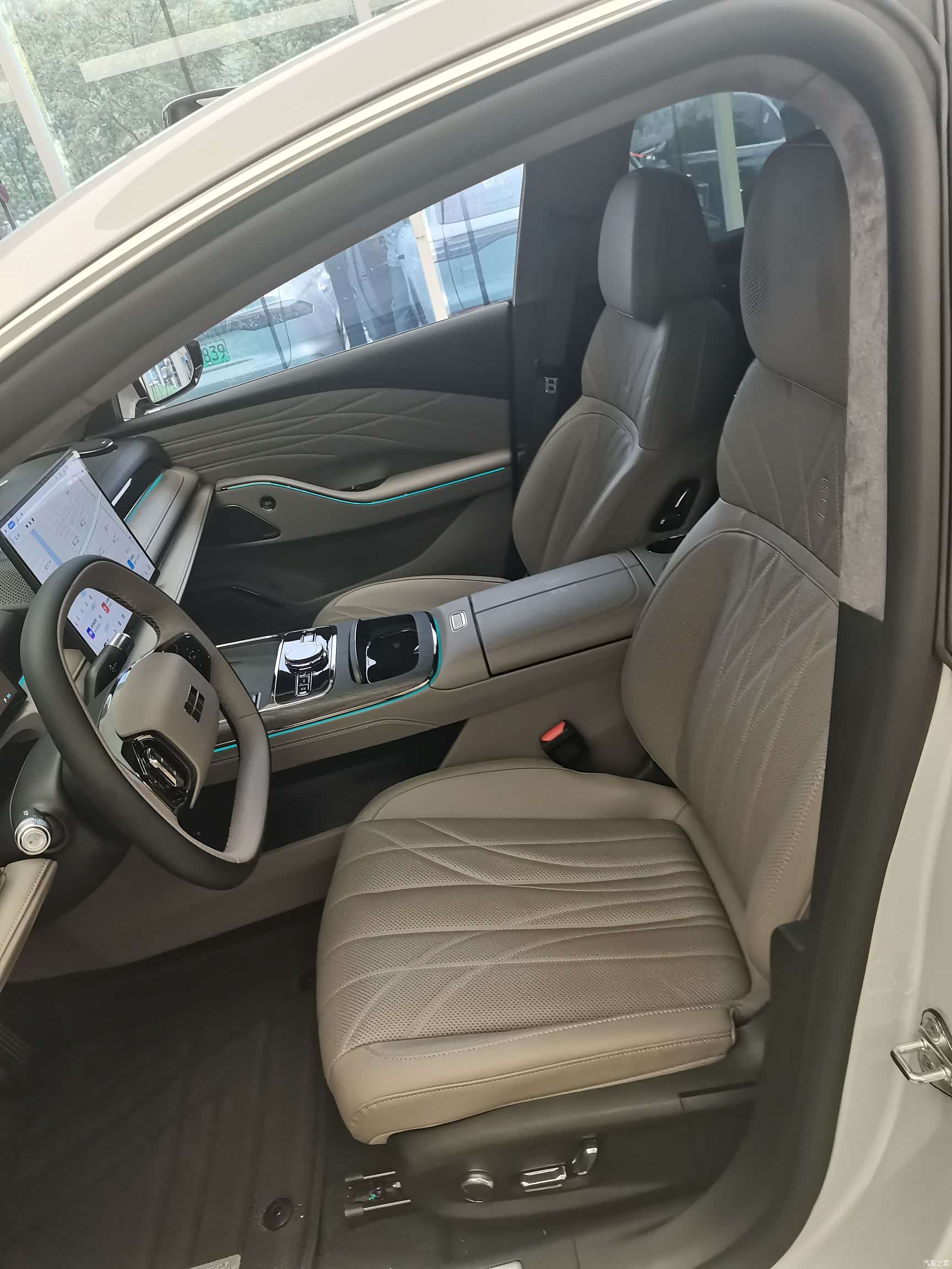 Geely 8, 2026 25