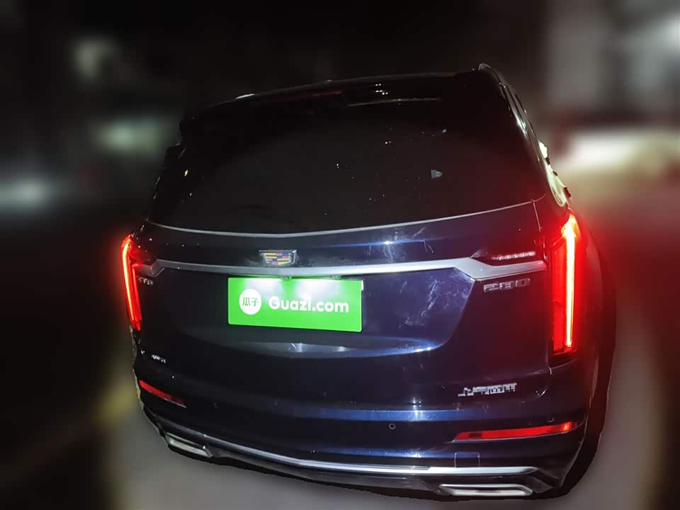 Cadillac XT6