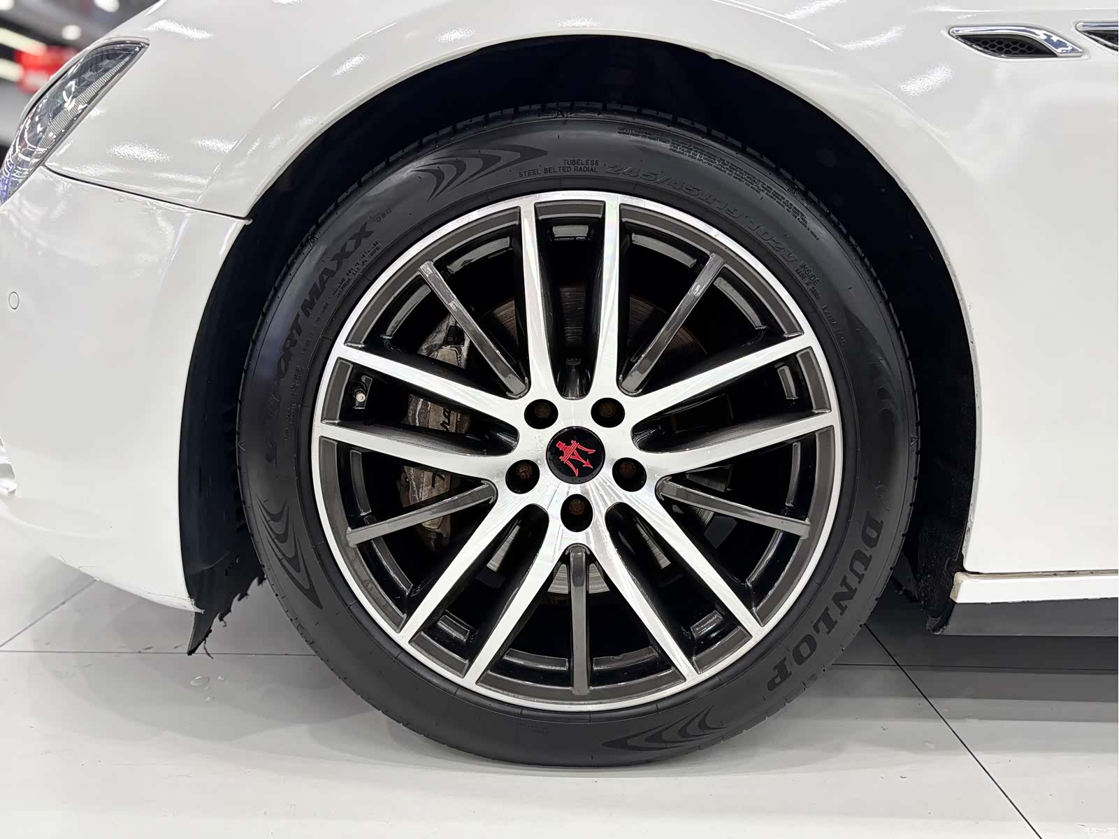 Maserati Ghibli, 2015 15