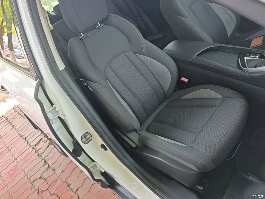 DongFeng AX7, 2019 20