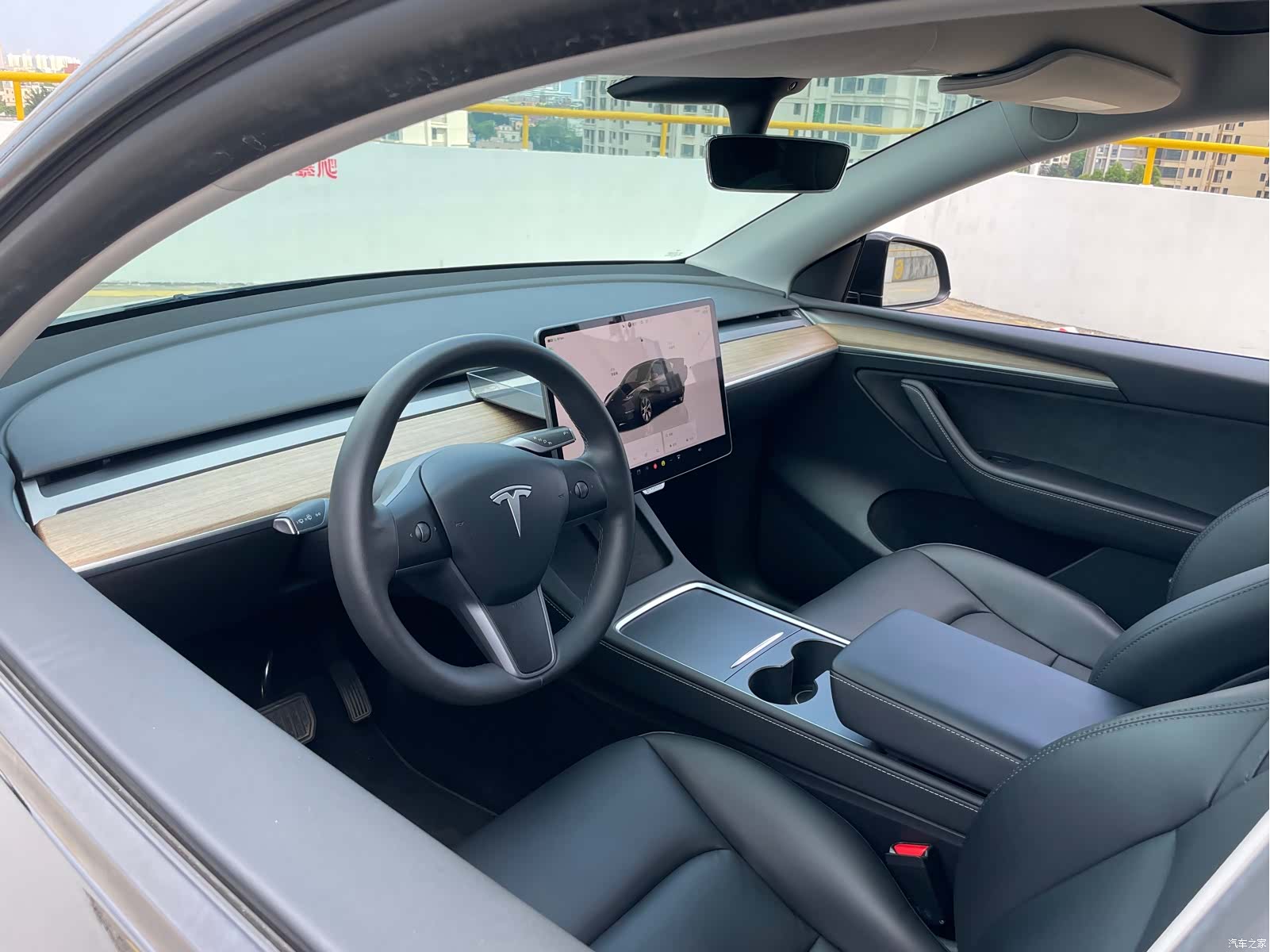 Tesla Model Y, 2023 11