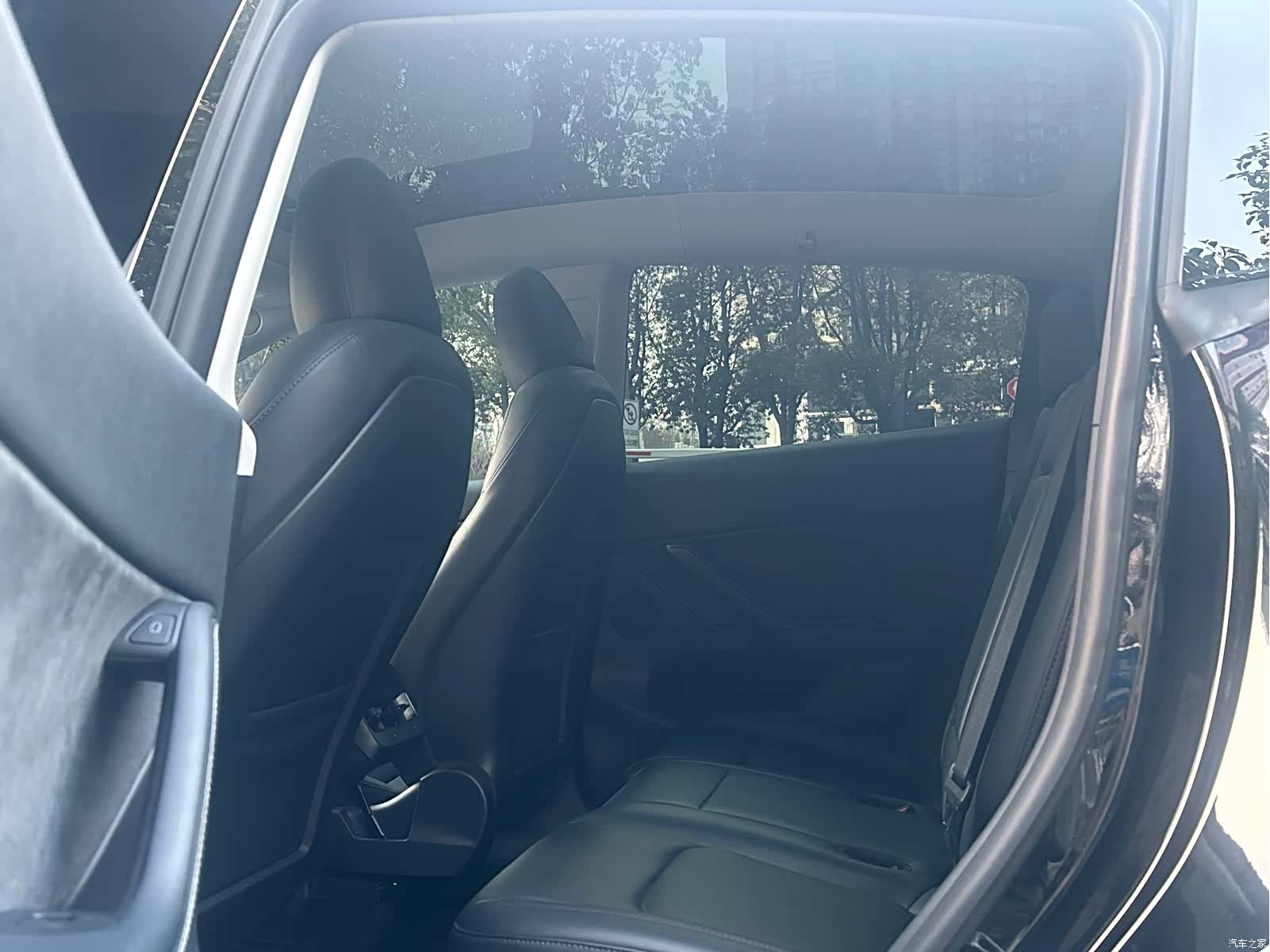 Tesla Model Y, 2022 7