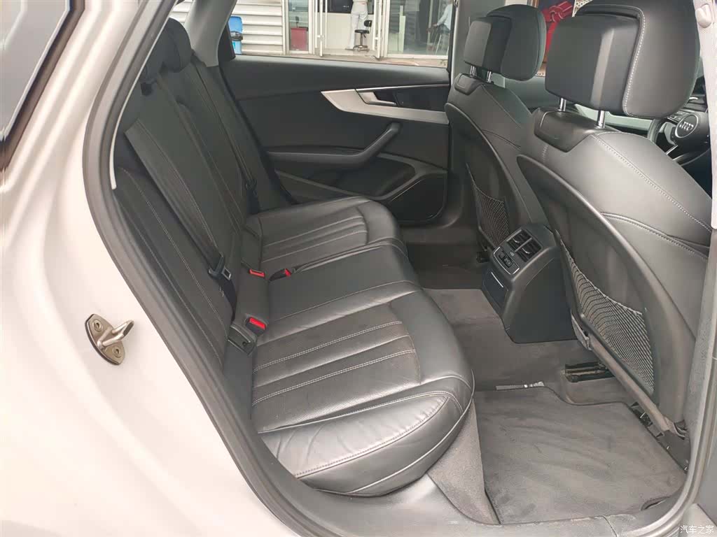 Audi A4L, 2020 8