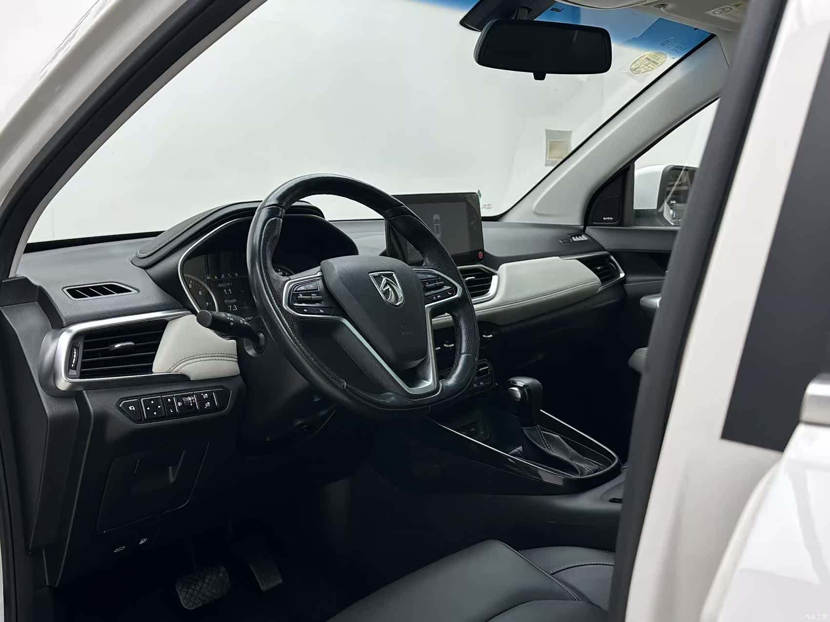 Wuling 530, 2018 8