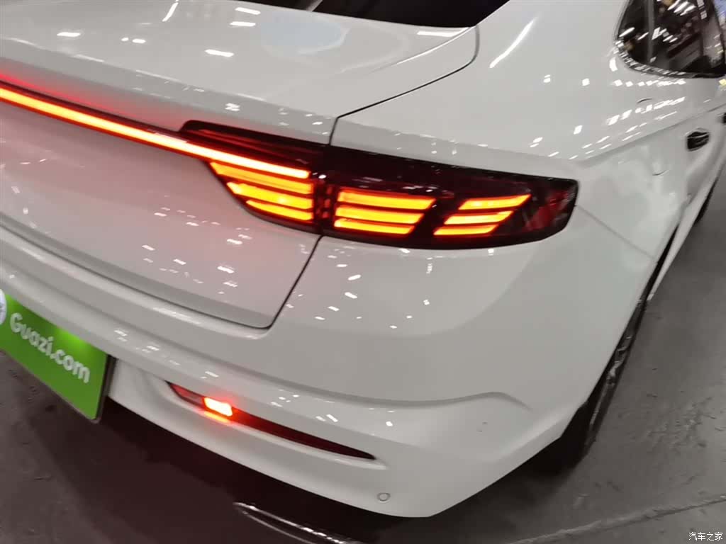 Geely Preface, 2022 8