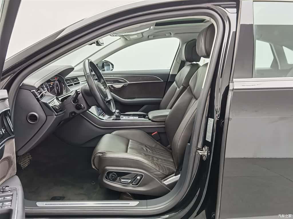 Audi A8L, 2019 10