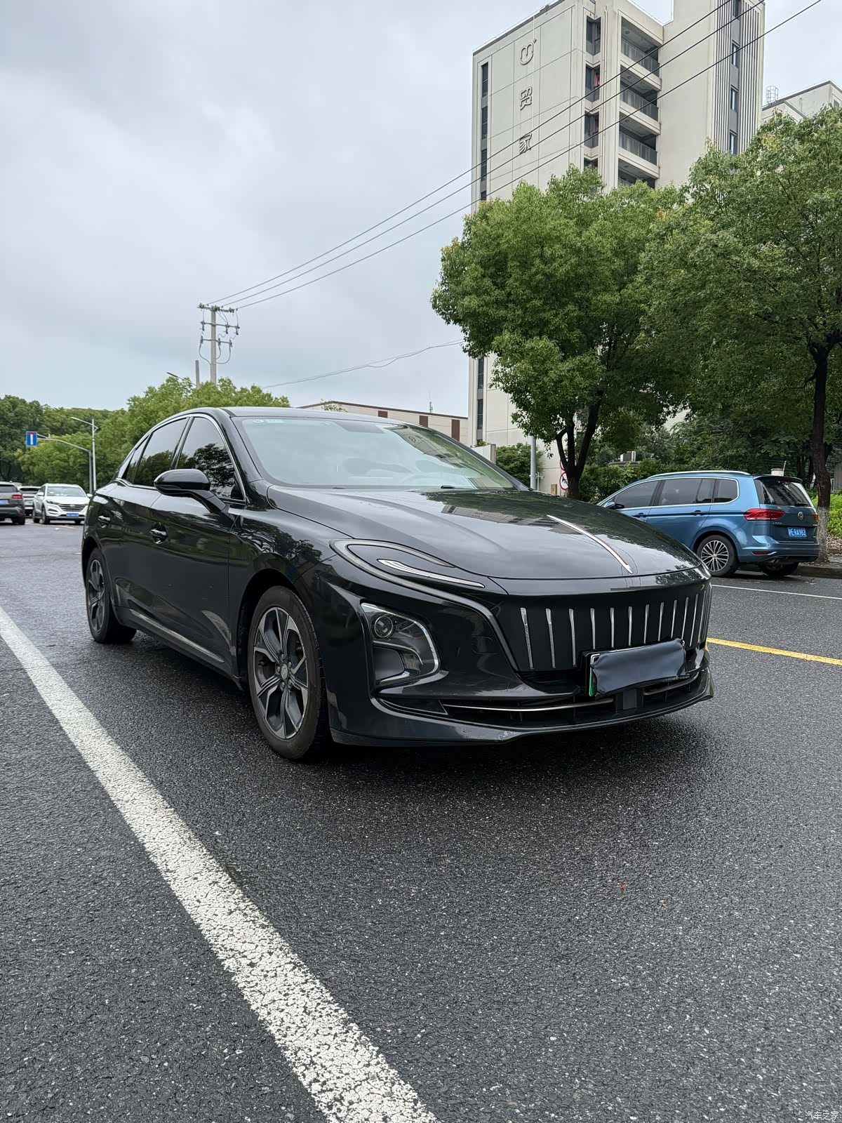 Hongqi QM5, 2022 3