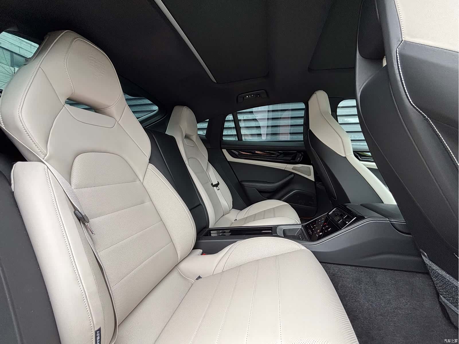 Porsche Panamera, 2025 11