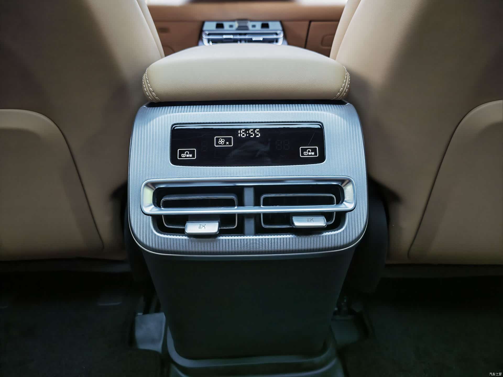 BYD Han, 2025 16