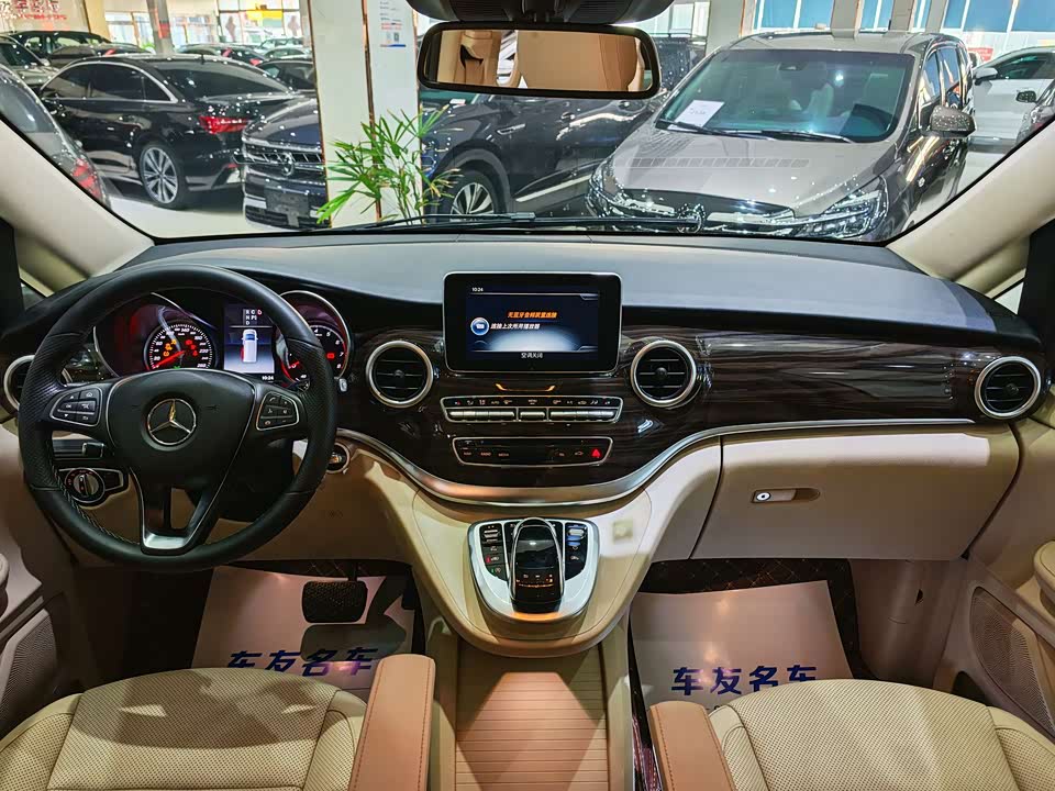 Mercedes-Benz V-class