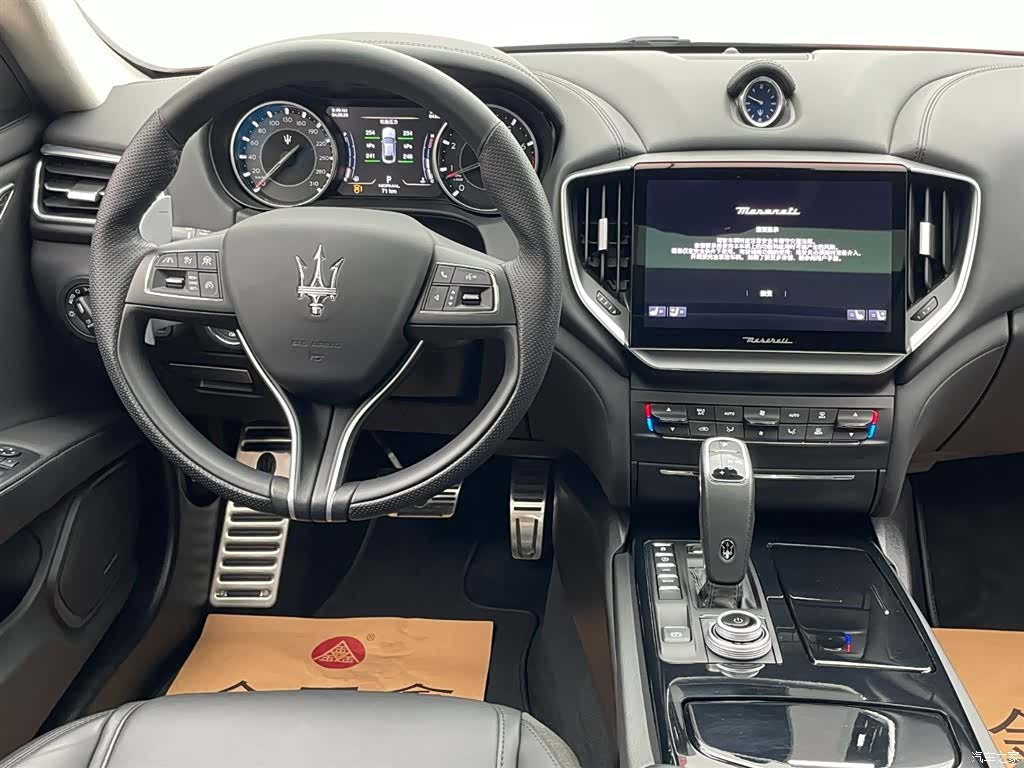 Maserati Ghibli, 2026 36