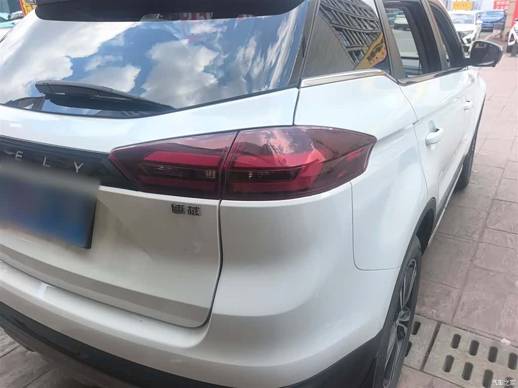 Geely Boyue, 2022 24