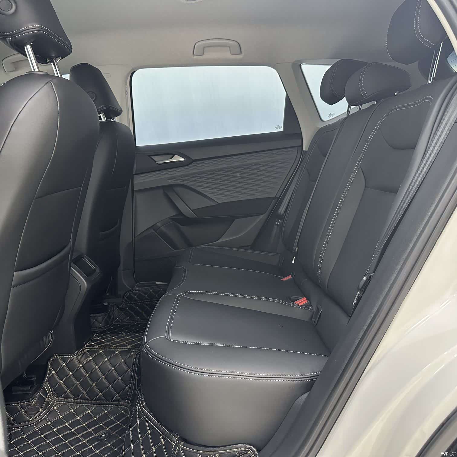 Volkswagen Tharu, 2022 8
