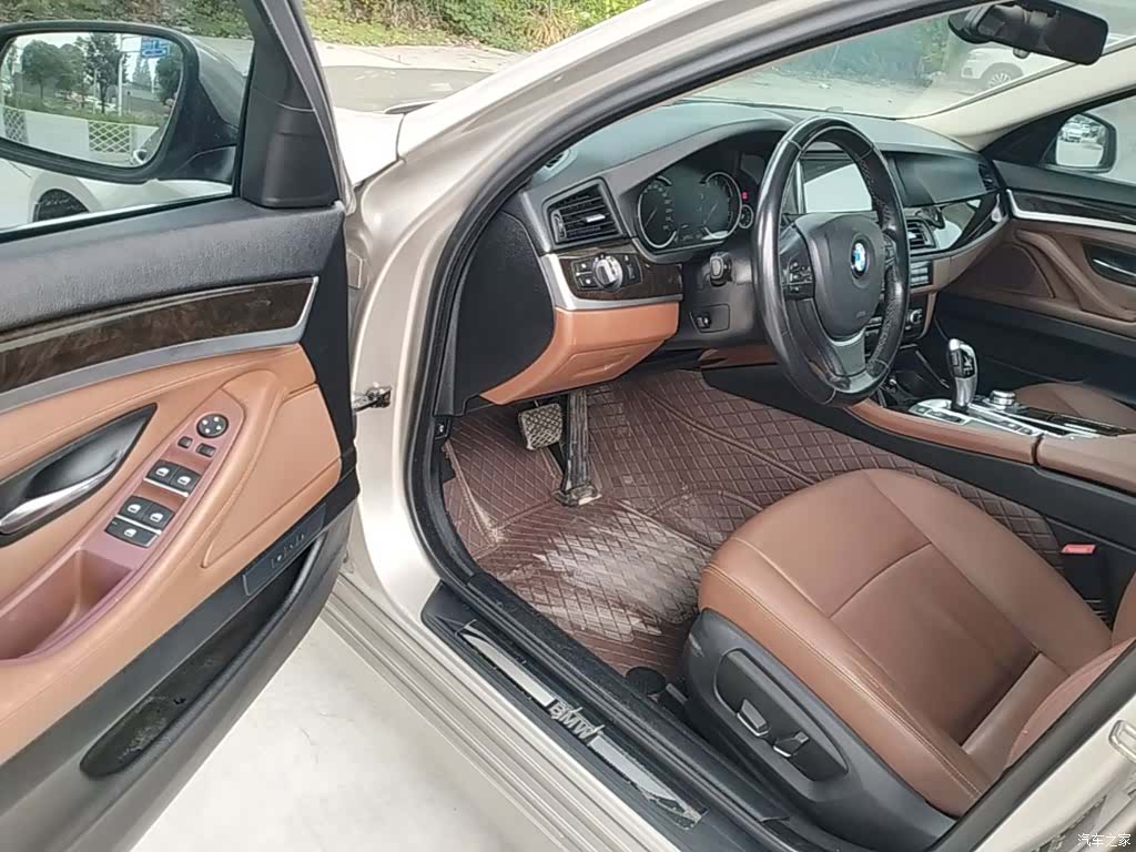 BMW 5 Series, 2017 16