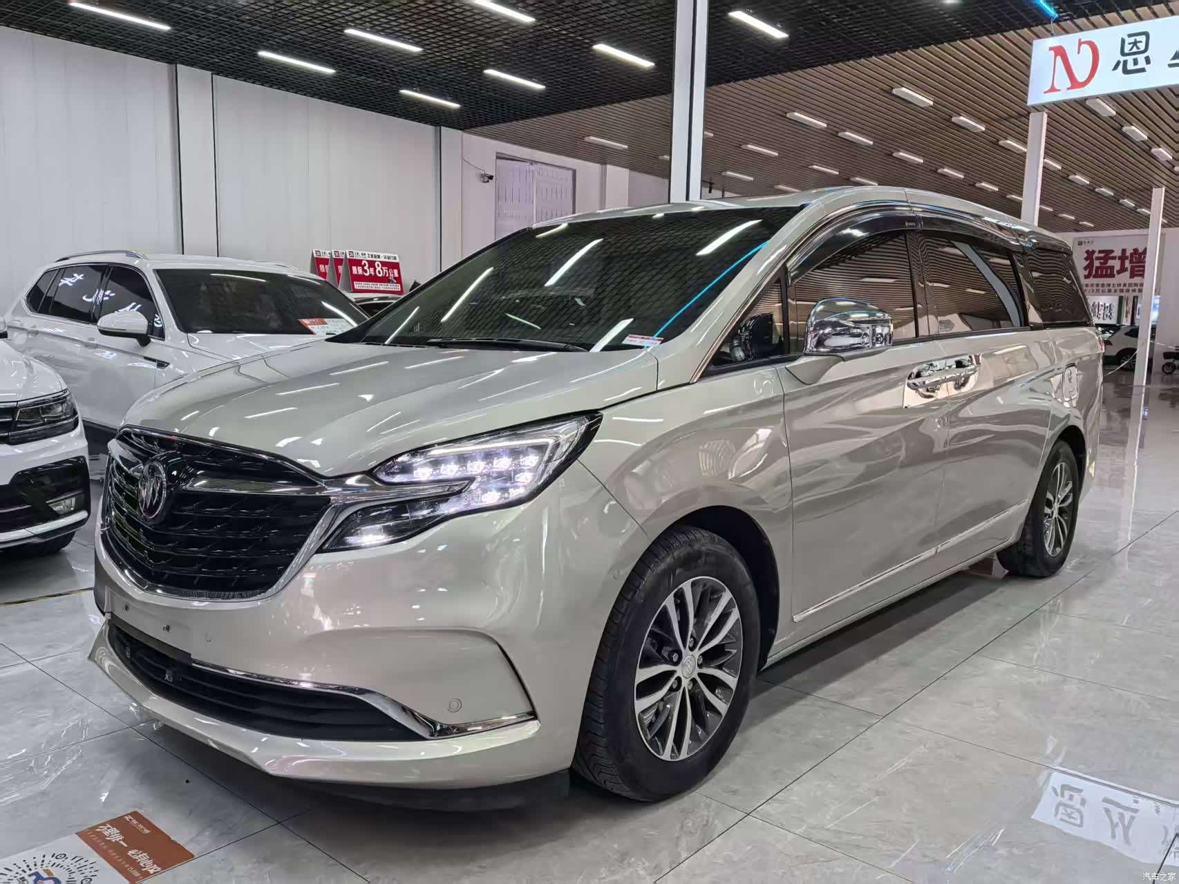 Buick GL8, 2022 1