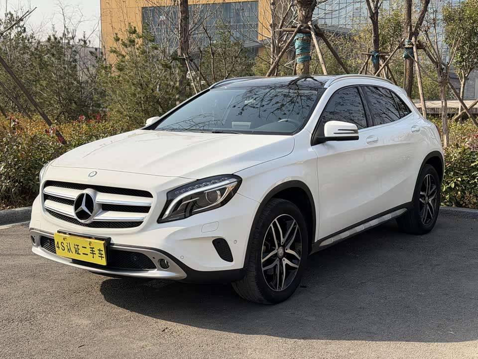 Mercedes-Benz GLA
