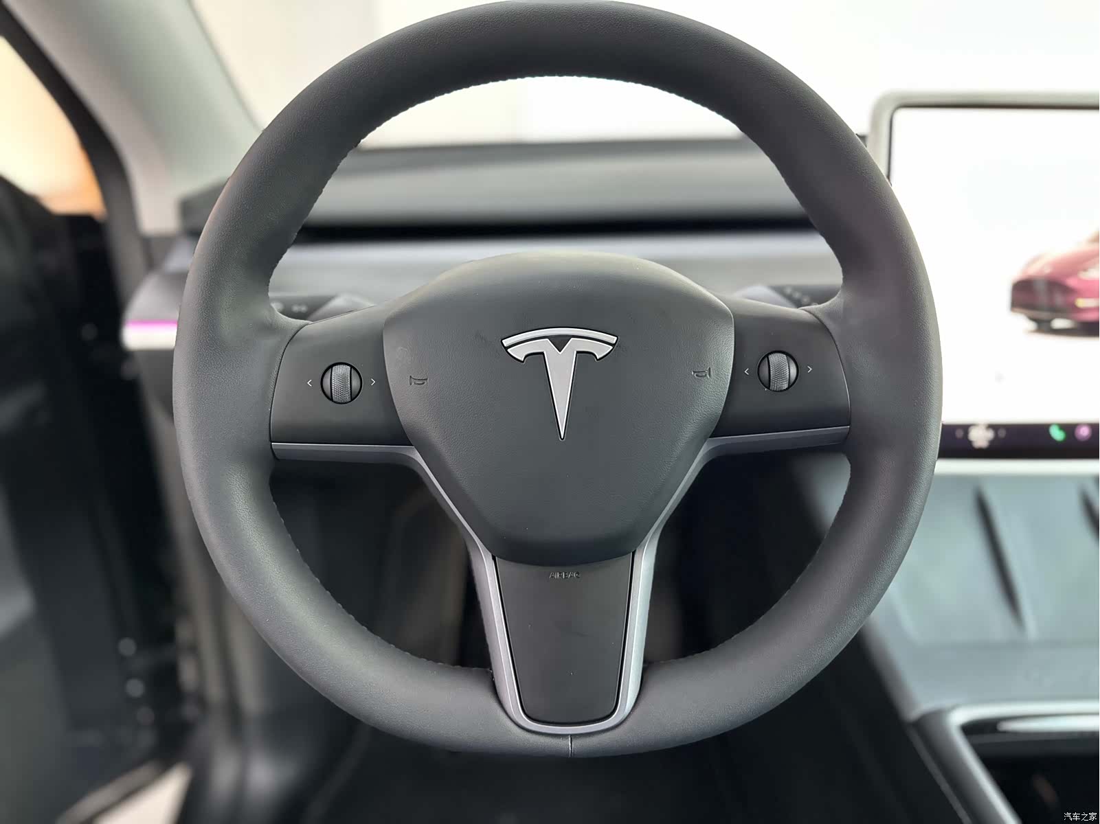 Tesla Model Y, 2024 8