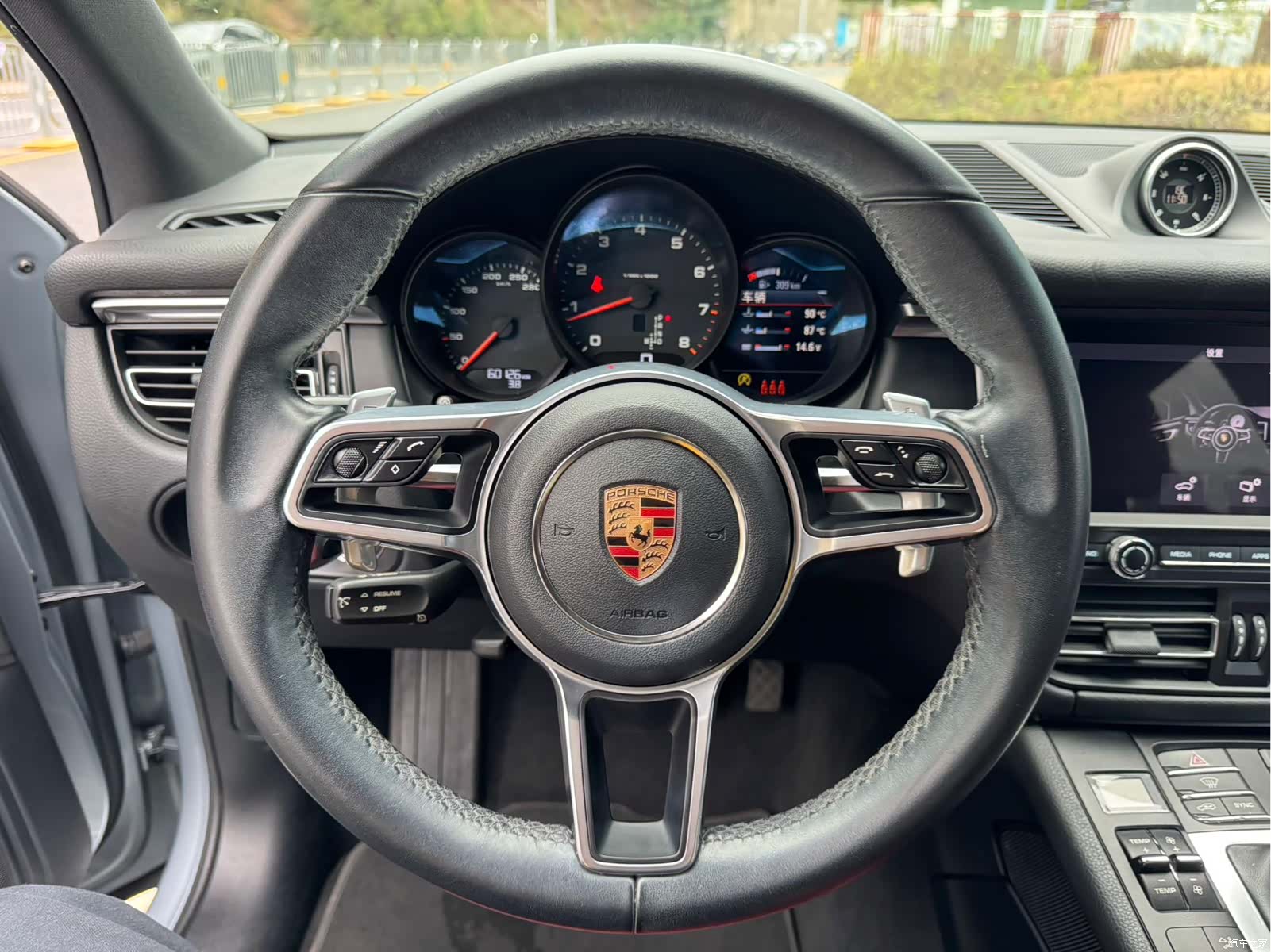 Porsche Macan, 2020 11