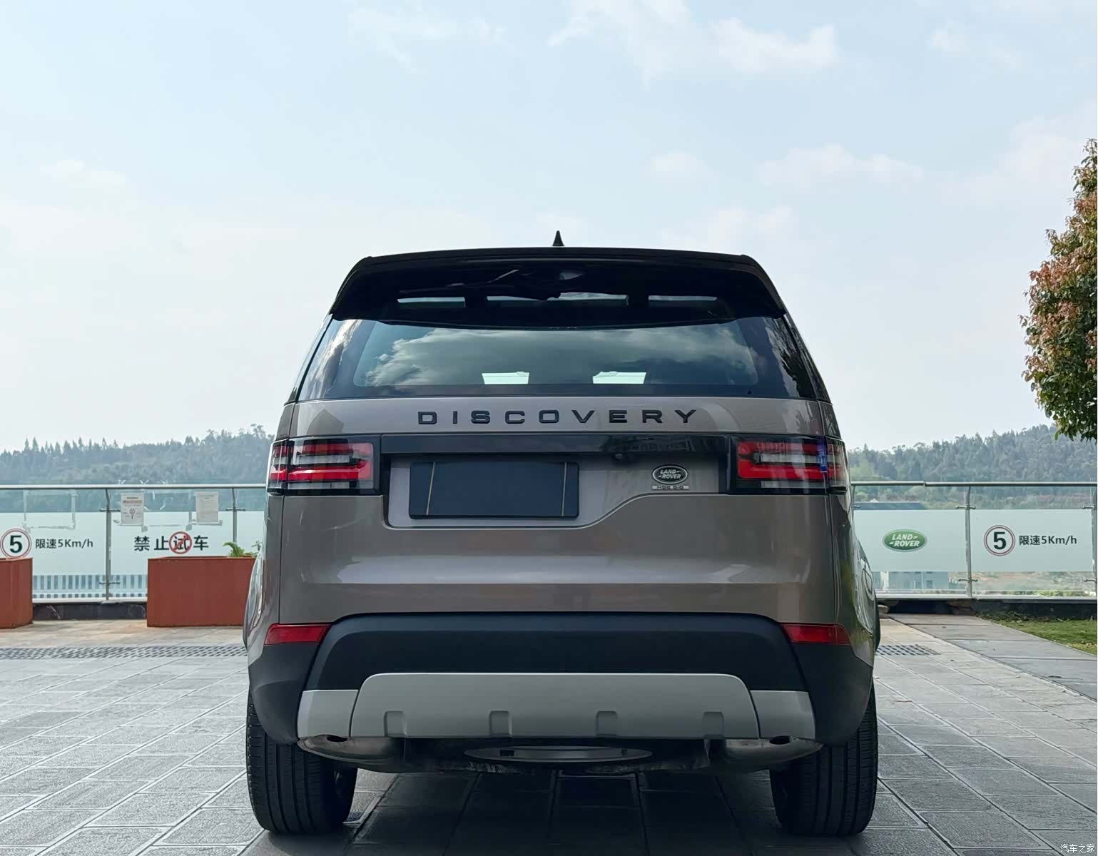 Land Rover Discovery, 2018 все фото