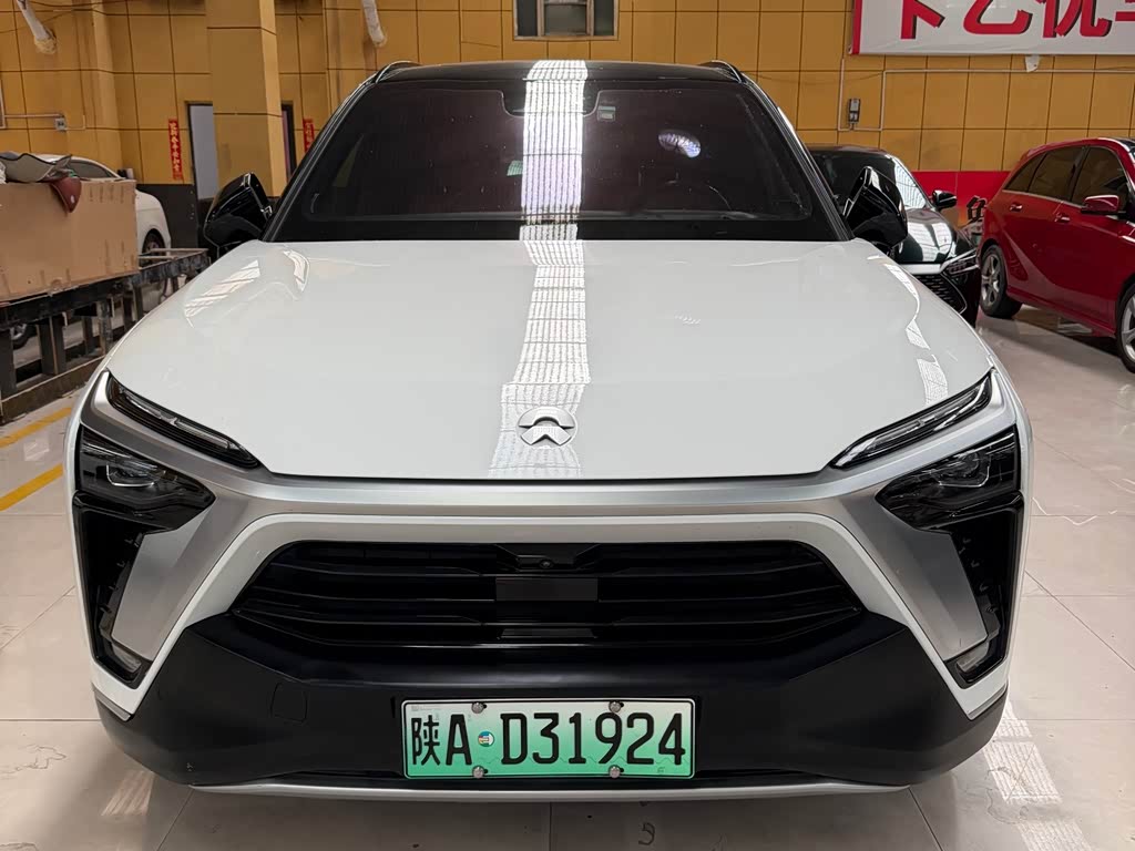 NIO ES8