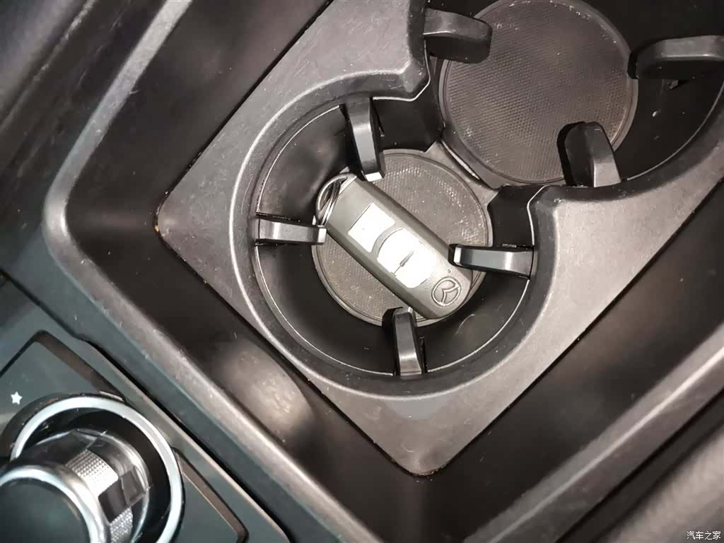 Mazda Mazda3, 2019 9