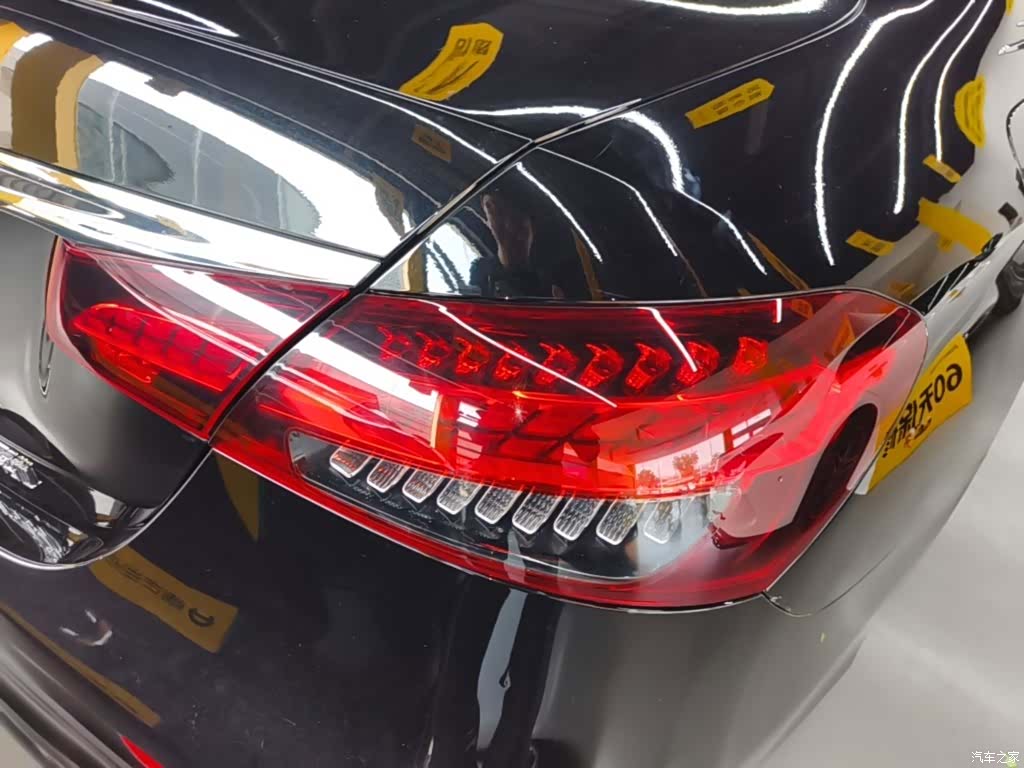 Mercedes-Benz E-Class, 2022 8
